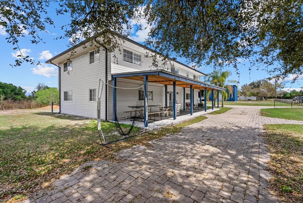En Venta: $549,900 (3 camas, 3 baños, 2292 Pies cuadrados)