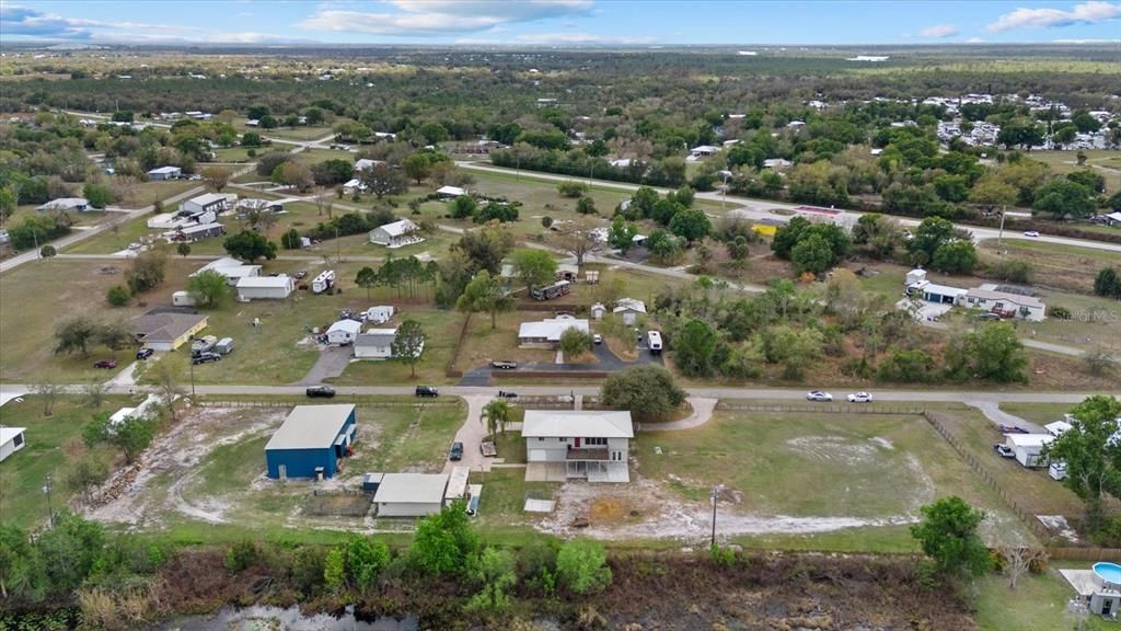 En Venta: $549,900 (3 camas, 3 baños, 2292 Pies cuadrados)