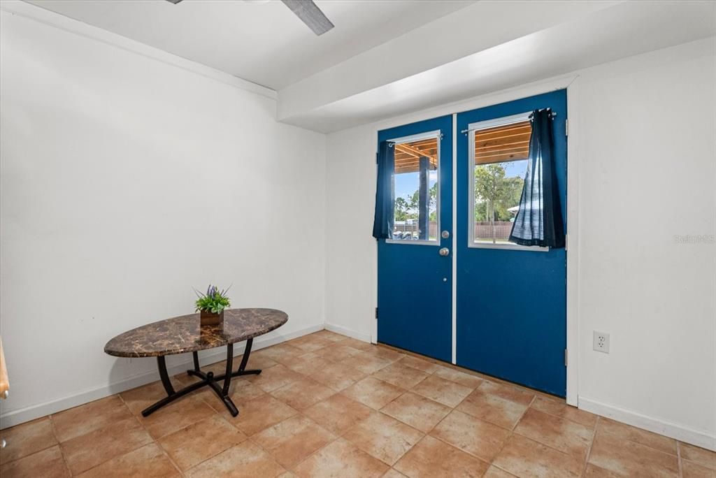 En Venta: $549,900 (3 camas, 3 baños, 2292 Pies cuadrados)