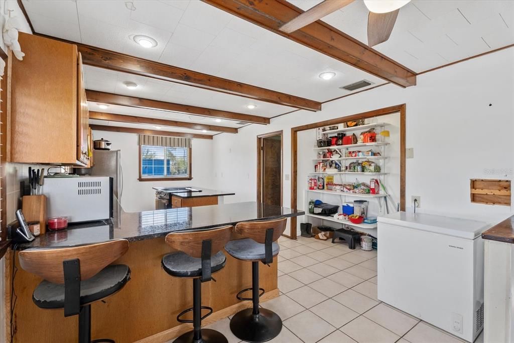 En Venta: $549,900 (3 camas, 3 baños, 2292 Pies cuadrados)