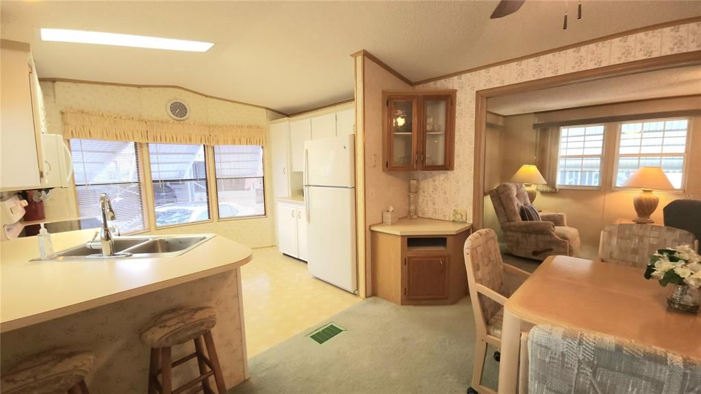 На продажу: $89,900 (1 спален, 1 ванн, 736 Квадратных фут)