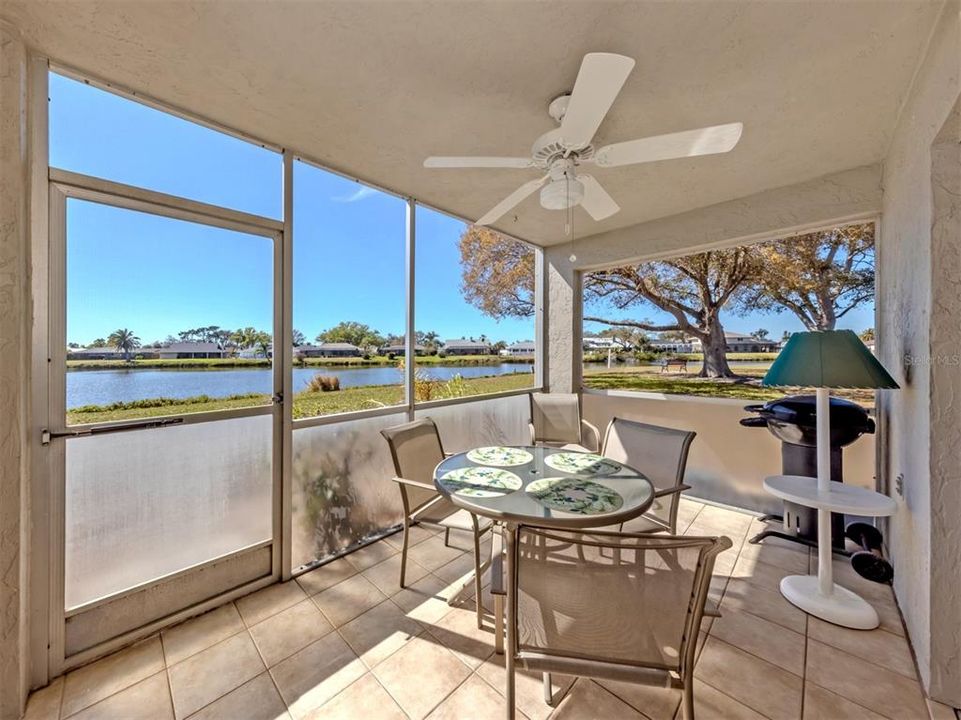 Active With Contract: $249,900 (2 beds, 2 baths, 1160 Square Feet)