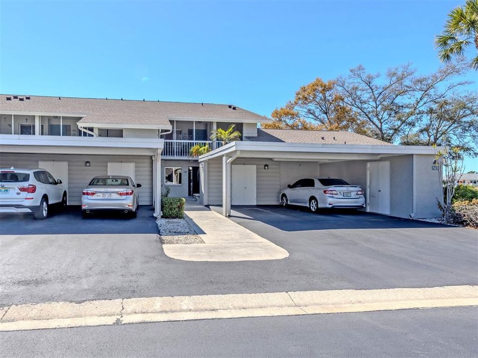 Active With Contract: $249,900 (2 beds, 2 baths, 1160 Square Feet)