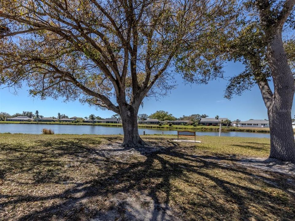 Active With Contract: $249,900 (2 beds, 2 baths, 1160 Square Feet)