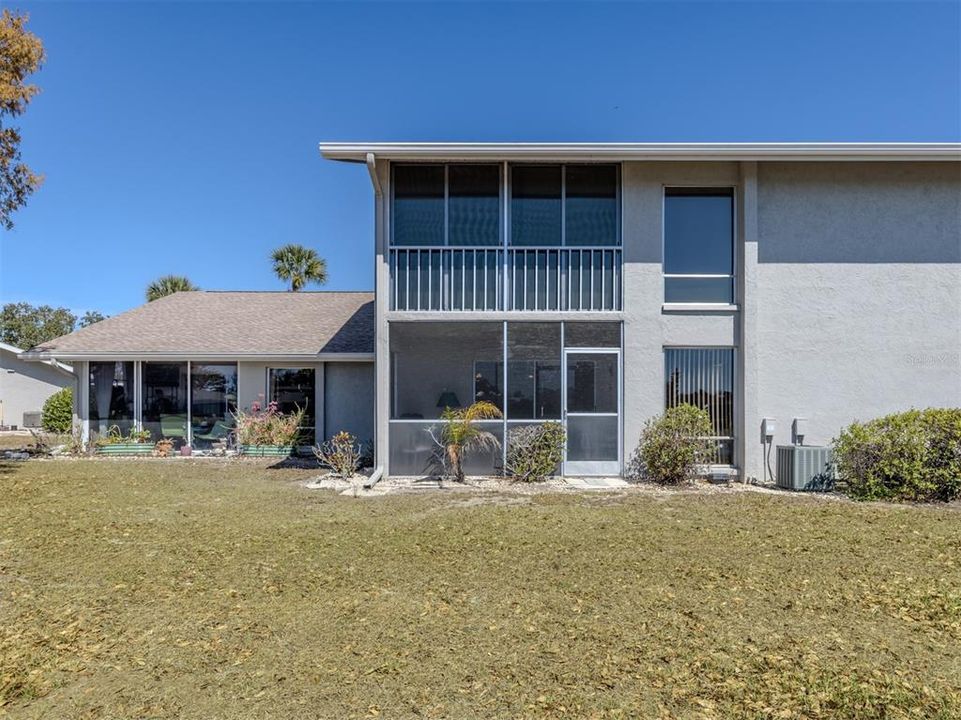 Active With Contract: $249,900 (2 beds, 2 baths, 1160 Square Feet)