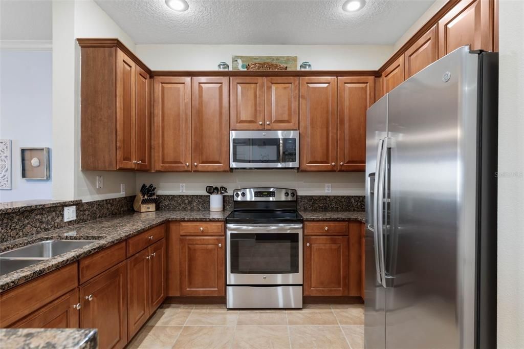 Active With Contract: $499,000 (3 beds, 2 baths, 1682 Square Feet)