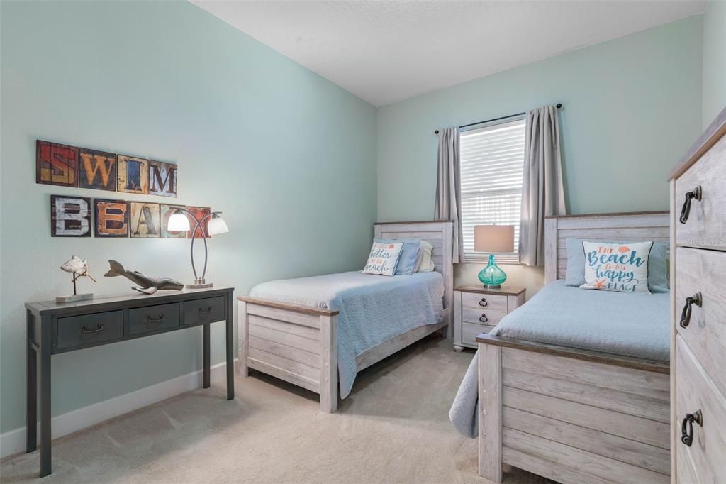 Active With Contract: $499,000 (3 beds, 2 baths, 1682 Square Feet)
