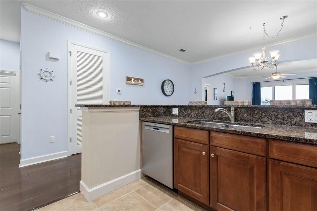Active With Contract: $499,000 (3 beds, 2 baths, 1682 Square Feet)