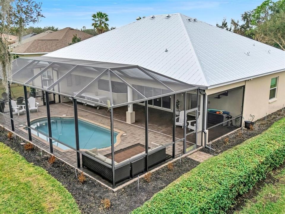 For Sale: $800,000 (3 beds, 3 baths, 2581 Square Feet)