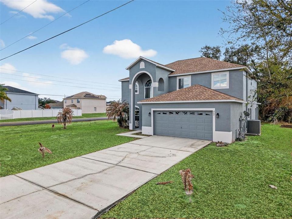En Venta: $520,000 (4 camas, 2 baños, 2790 Pies cuadrados)