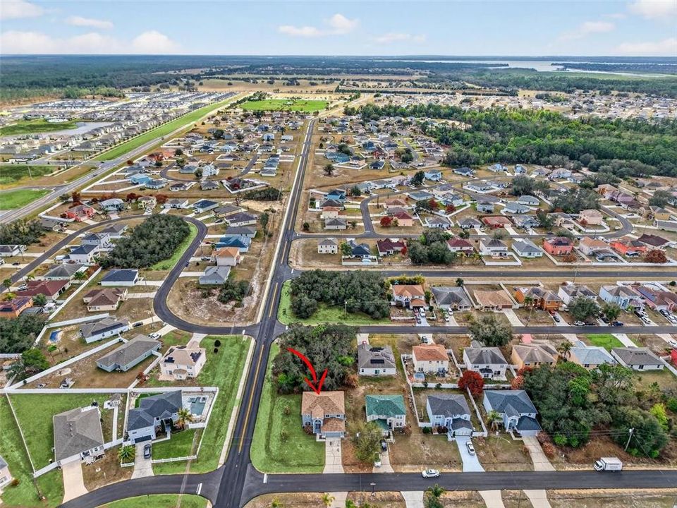 En Venta: $520,000 (4 camas, 2 baños, 2790 Pies cuadrados)