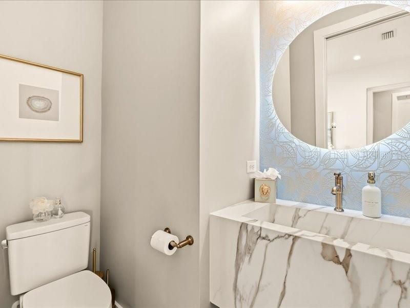 Activo con contrato: $899,000 (3 camas, 2 baños, 1884 Pies cuadrados)