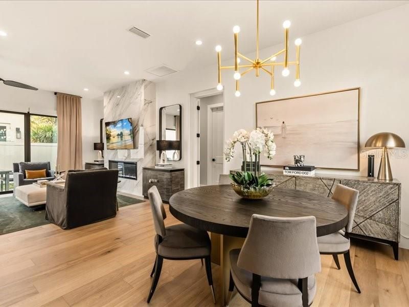 Activo con contrato: $899,000 (3 camas, 2 baños, 1884 Pies cuadrados)