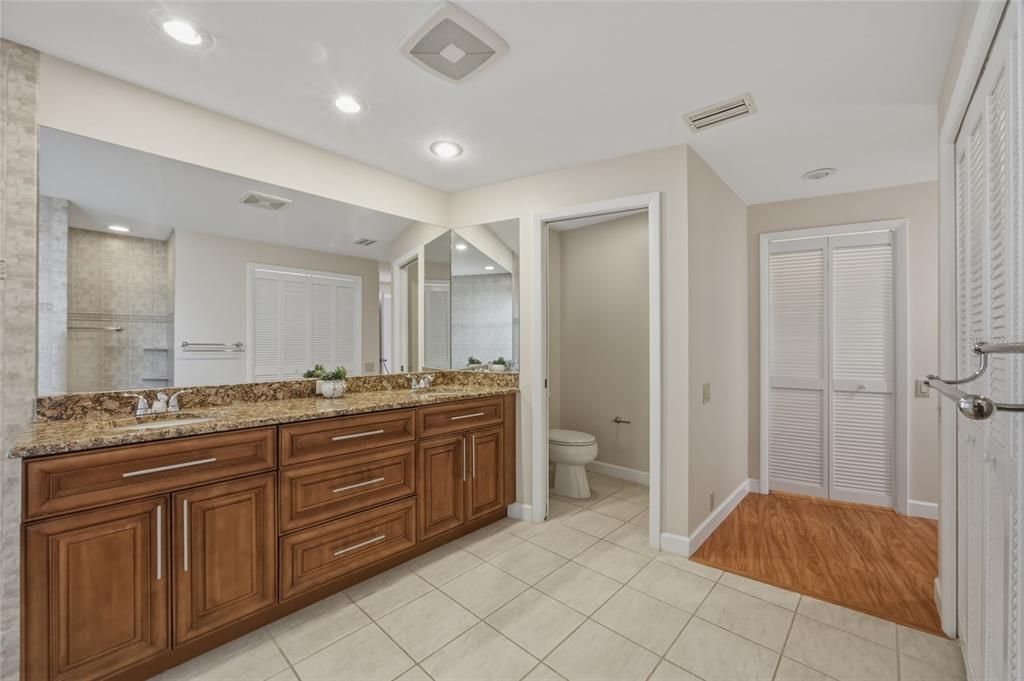 For Sale: $1,599,000 (4 beds, 2 baths, 2913 Square Feet)