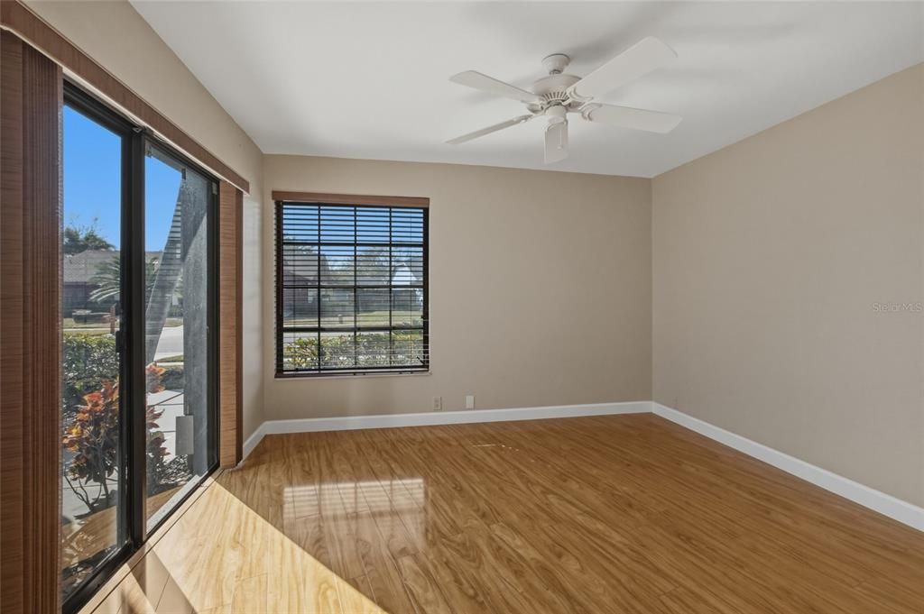 For Sale: $1,599,000 (4 beds, 2 baths, 2913 Square Feet)