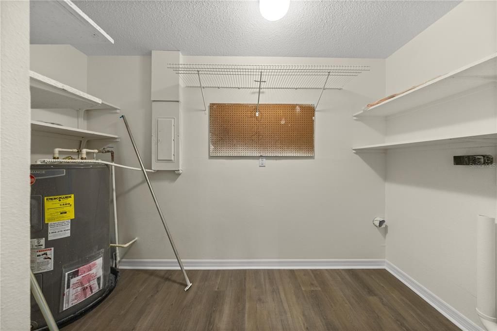 En Venta: $199,999 (2 camas, 2 baños, 1296 Pies cuadrados)