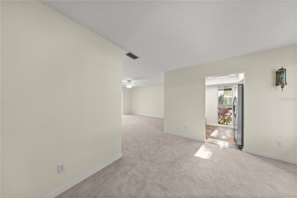 En Venta: $199,999 (2 camas, 2 baños, 1296 Pies cuadrados)