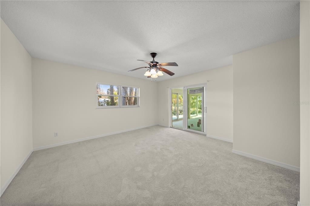 En Venta: $199,999 (2 camas, 2 baños, 1296 Pies cuadrados)