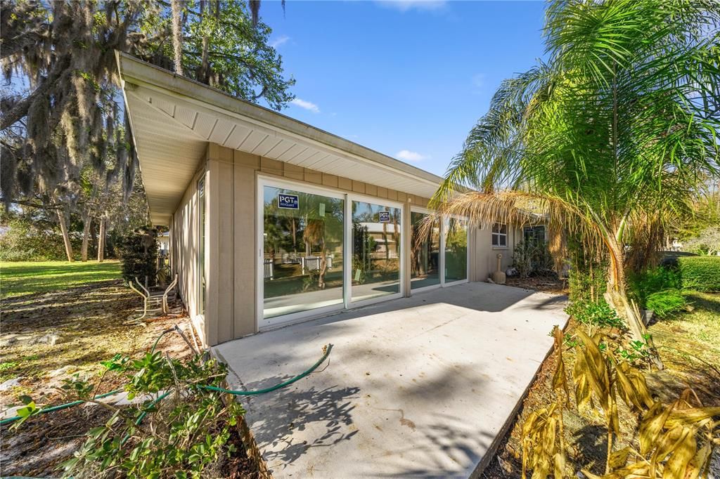 En Venta: $199,999 (2 camas, 2 baños, 1296 Pies cuadrados)