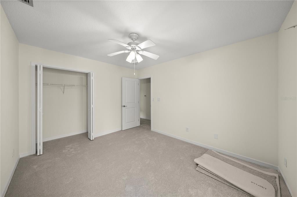 En Venta: $199,999 (2 camas, 2 baños, 1296 Pies cuadrados)