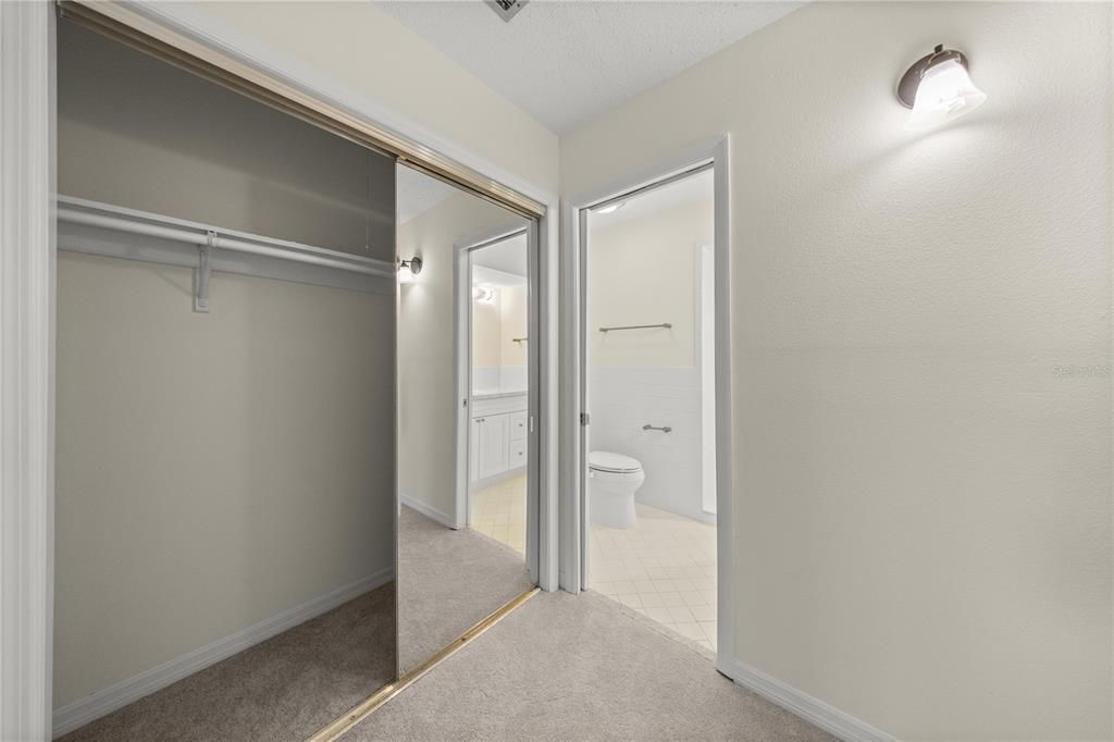 En Venta: $199,999 (2 camas, 2 baños, 1296 Pies cuadrados)