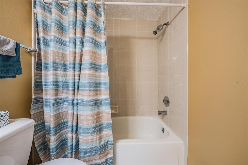 En Venta: $157,000 (2 camas, 2 baños, 915 Pies cuadrados)