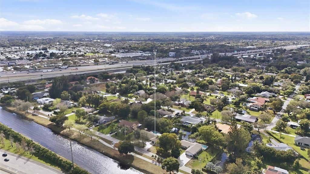En Venta: $899,000 (4 camas, 3 baños, 2358 Pies cuadrados)
