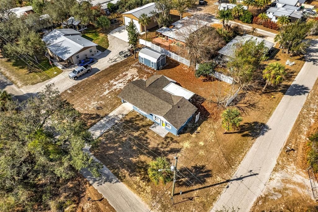 For Sale: $240,000 (1 beds, 1 baths, 777 Square Feet)