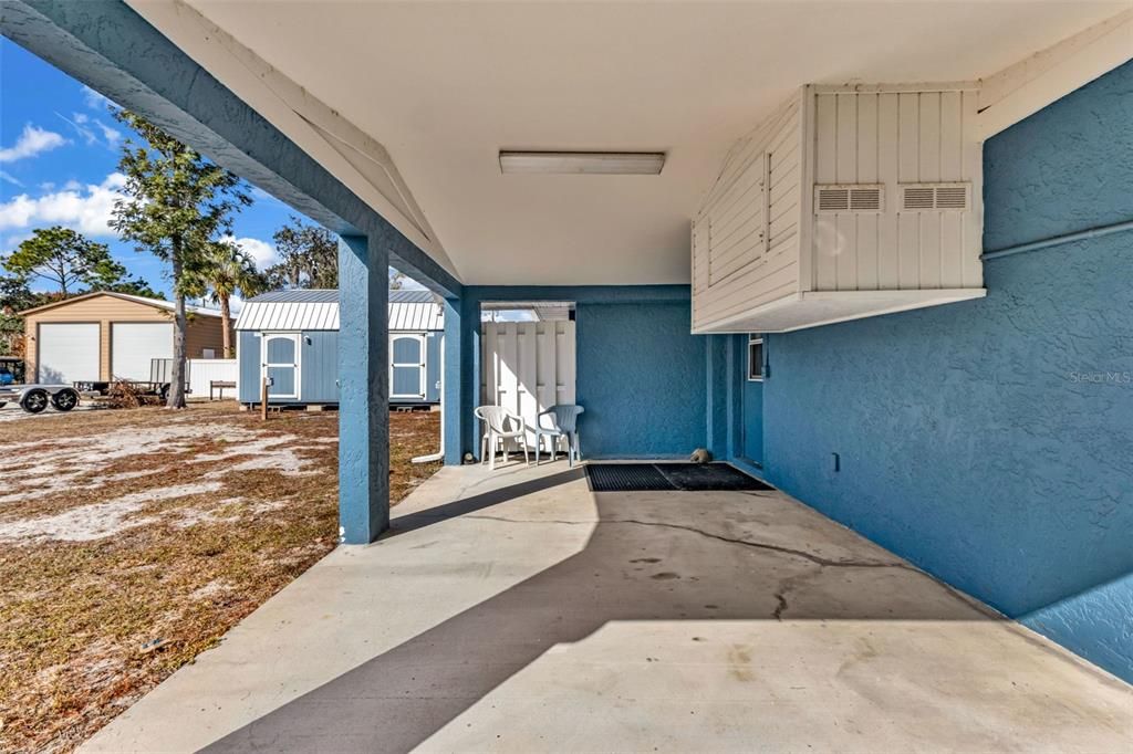 For Sale: $240,000 (1 beds, 1 baths, 777 Square Feet)