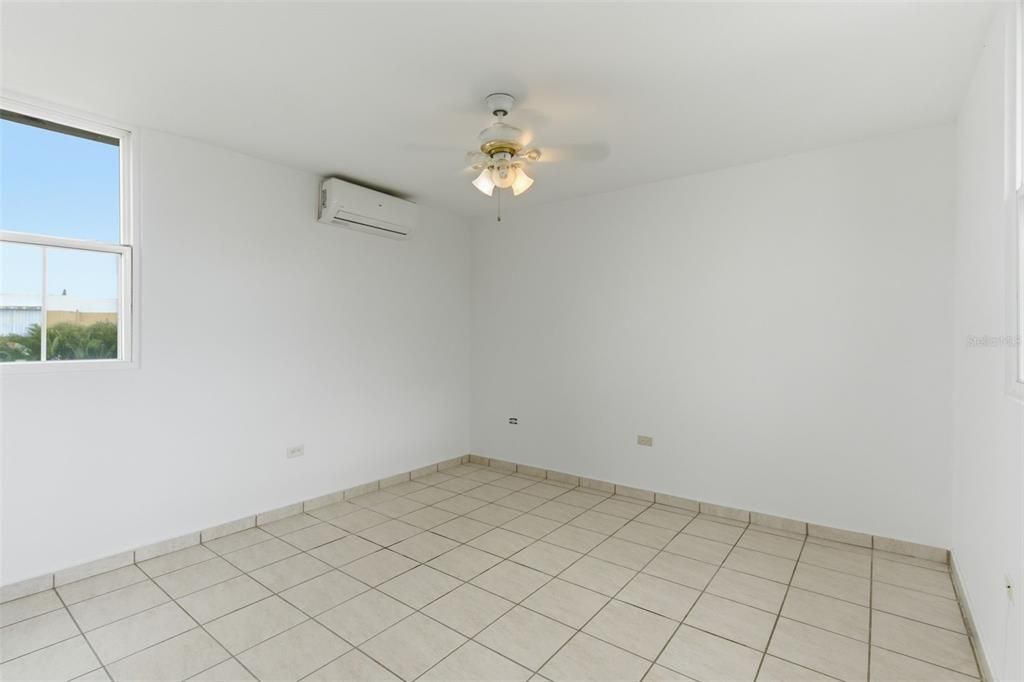 For Sale: $645,000 (4 beds, 2 baths, 2396 Square Feet)