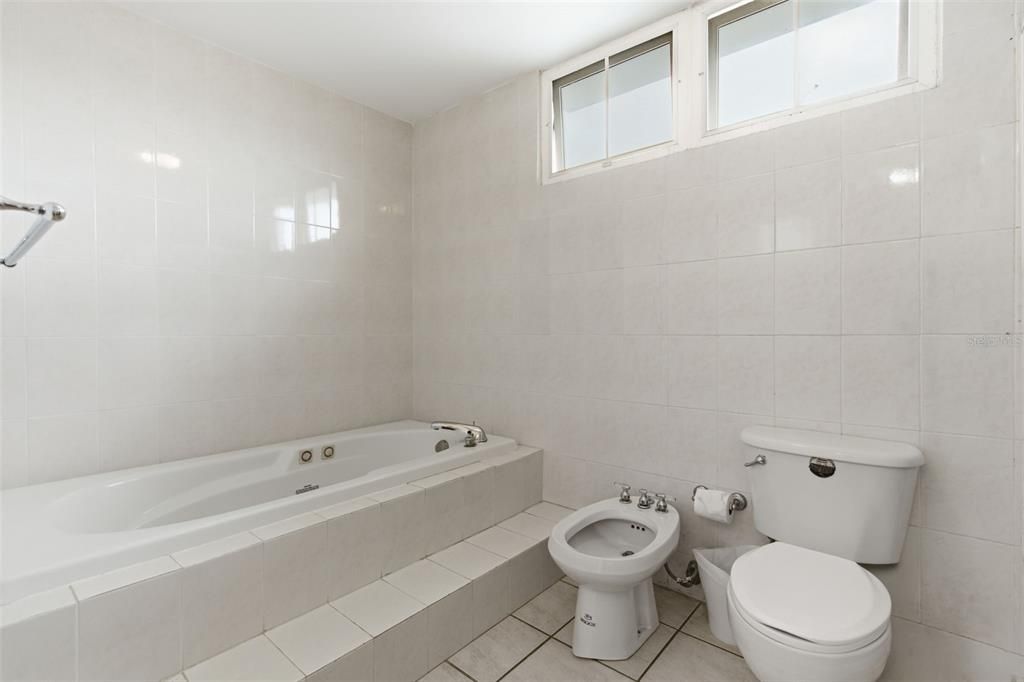 For Sale: $645,000 (4 beds, 2 baths, 2396 Square Feet)