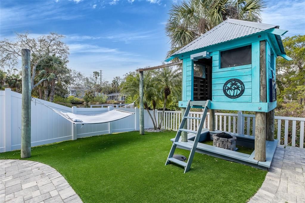 For Sale: $629,000 (3 beds, 3 baths, 2151 Square Feet)