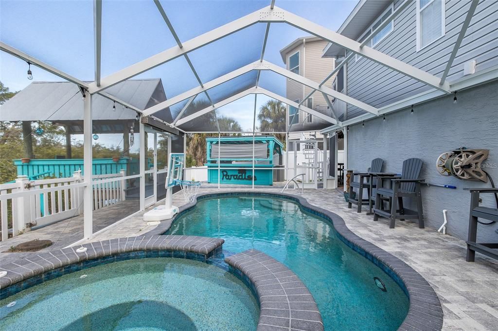 For Sale: $629,000 (3 beds, 3 baths, 2151 Square Feet)