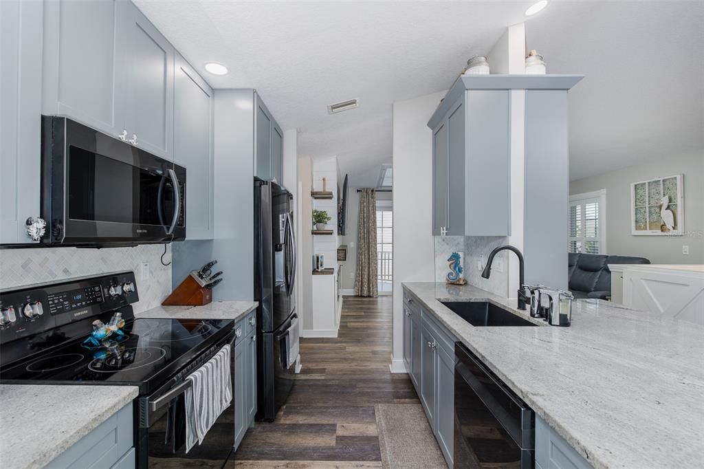For Sale: $629,000 (3 beds, 3 baths, 2151 Square Feet)