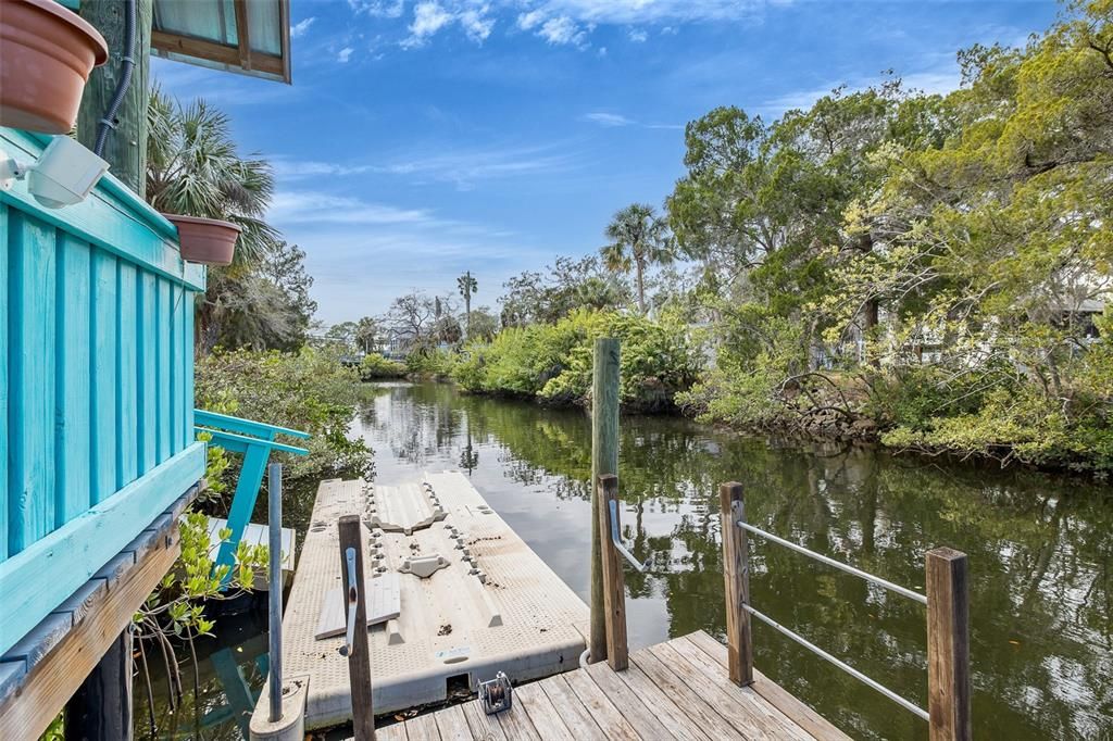 For Sale: $629,000 (3 beds, 3 baths, 2151 Square Feet)