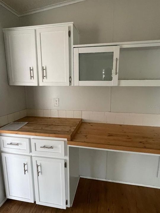 Active With Contract: $143,000 (2 beds, 2 baths, 1152 Square Feet)