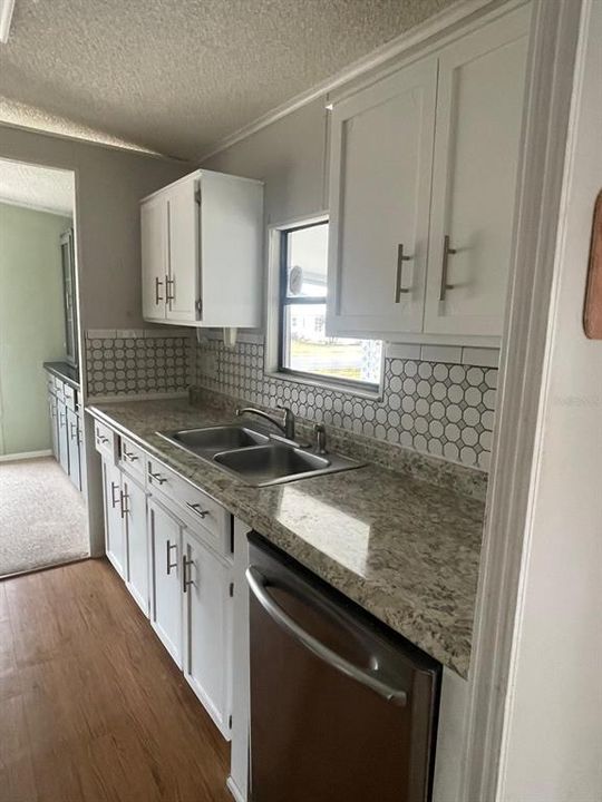 Active With Contract: $143,000 (2 beds, 2 baths, 1152 Square Feet)