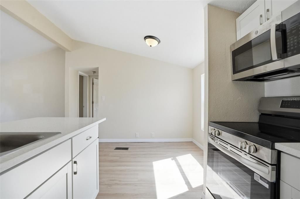 En Venta: $144,900 (3 camas, 2 baños, 960 Pies cuadrados)