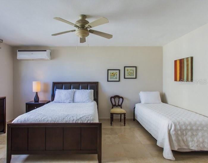 В аренду: $3,250 (1 спален, 2 ванн, 700 Квадратных фут)