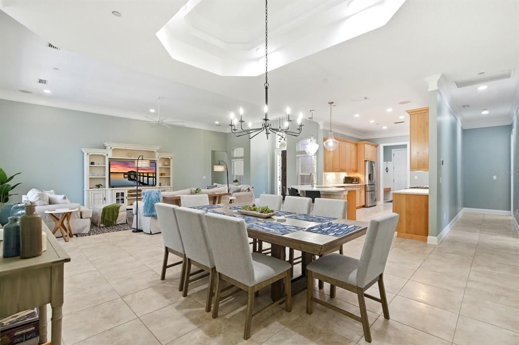 En Venta: $1,995,000 (5 camas, 8 baños, 5407 Pies cuadrados)