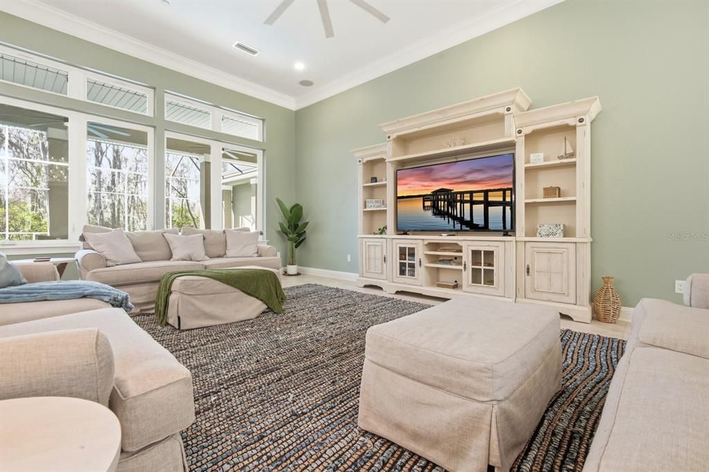 En Venta: $1,995,000 (5 camas, 8 baños, 5407 Pies cuadrados)