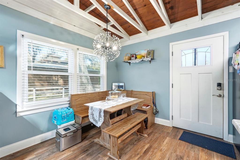 En Venta: $1,995,000 (5 camas, 8 baños, 5407 Pies cuadrados)