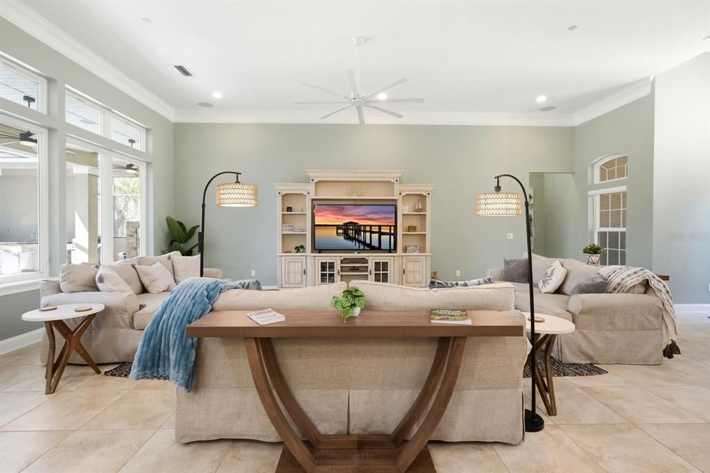 En Venta: $1,995,000 (5 camas, 8 baños, 5407 Pies cuadrados)