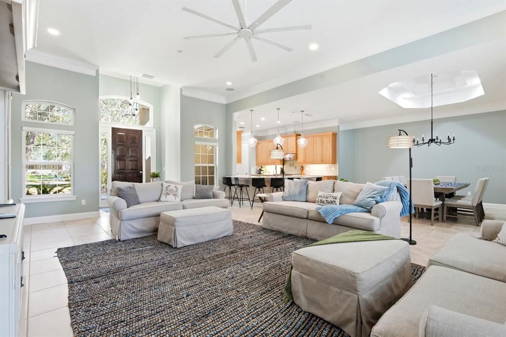 En Venta: $1,995,000 (5 camas, 8 baños, 5407 Pies cuadrados)