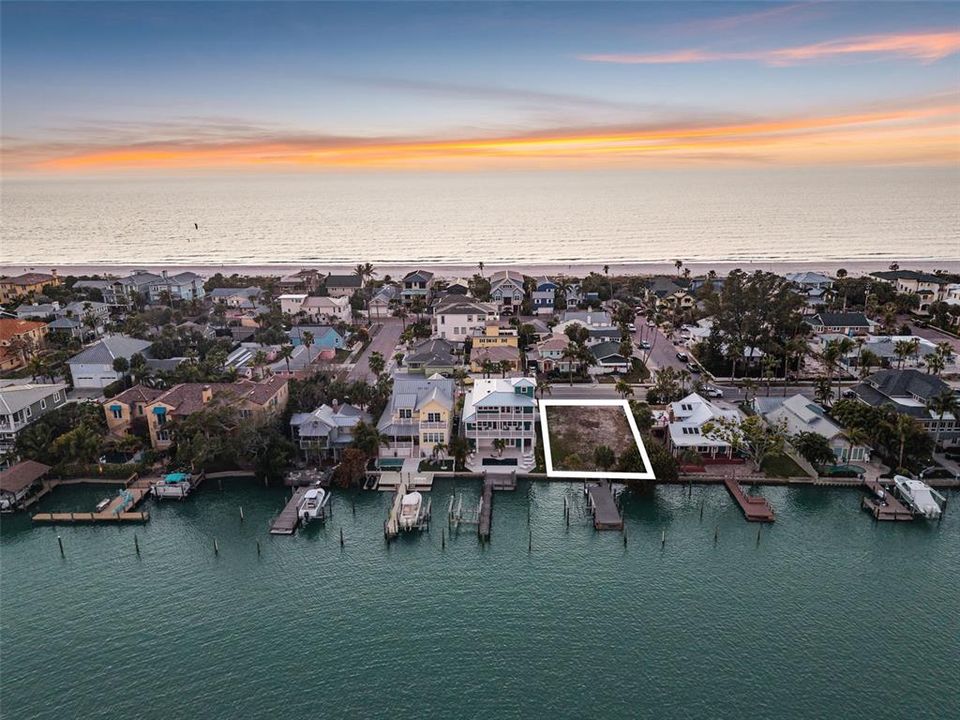 For Sale: $1,930,000 (0.16 acres)