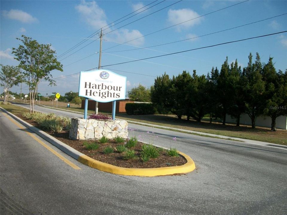En Venta: $9,990 (0.23 acres)