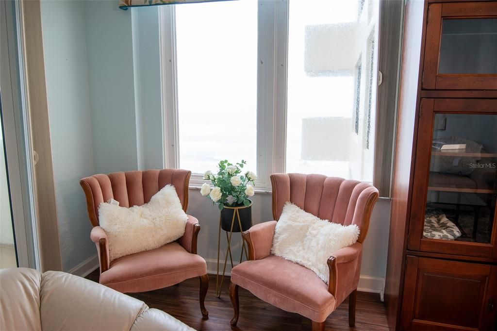 For Rent: $3,400 (3 beds, 2 baths, 1458 Square Feet)