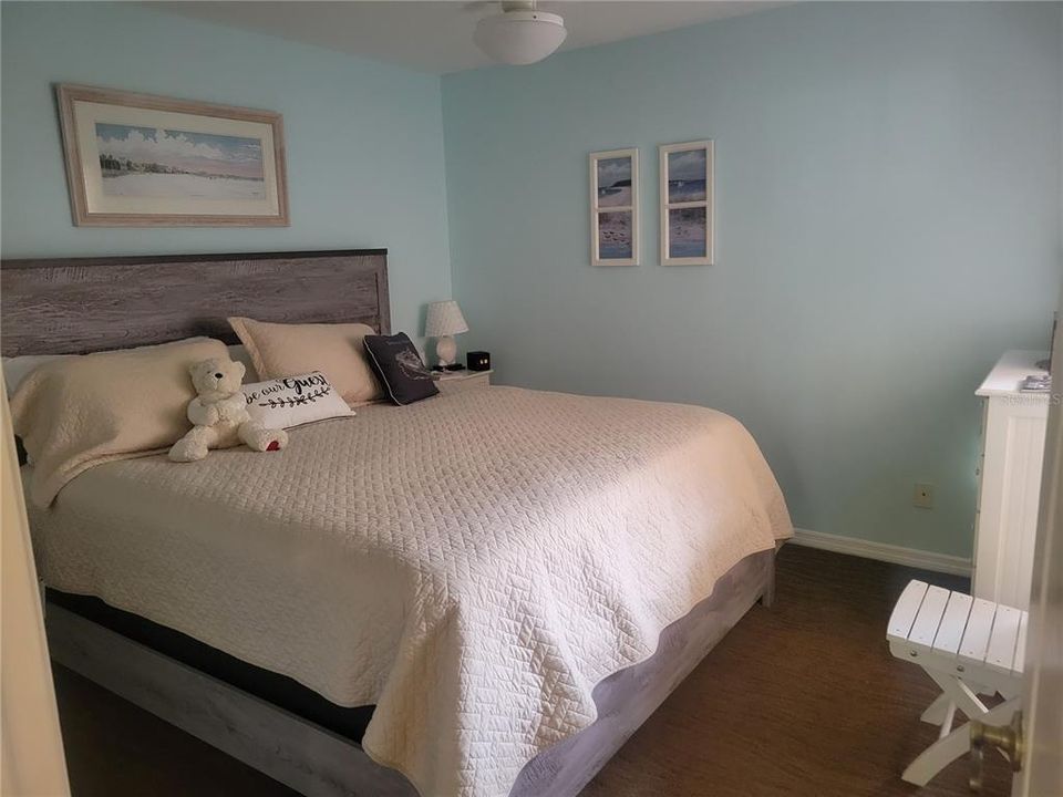 For Rent: $2,200 (2 beds, 2 baths, 1280 Square Feet)