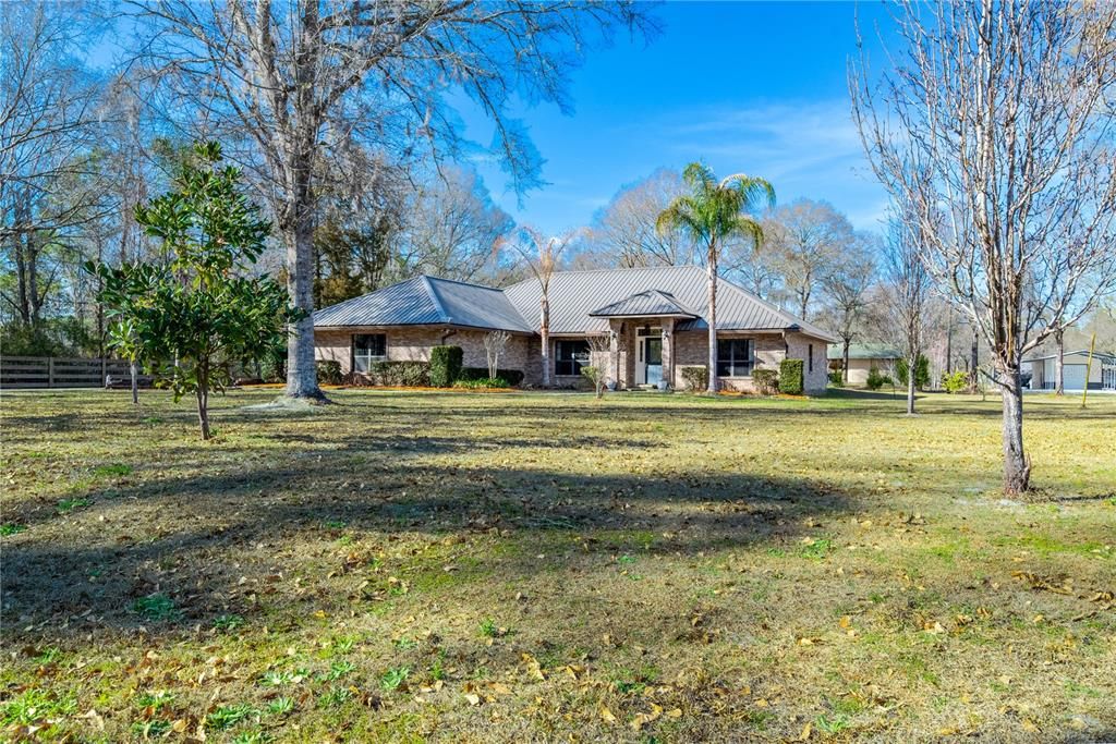 Vendido Recientemente: $475,000 (3 camas, 2 baños, 2066 Pies cuadrados)