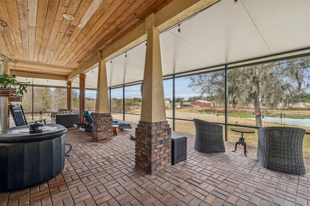 For Sale: $825,000 (4 beds, 2 baths, 2829 Square Feet)